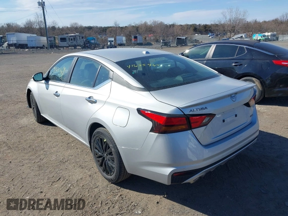 2025 Nissan Altima SV with VIN 1N4BL4DW9SN361566, listed as a IAAI auction lot 41675964 with 1,070 mi miles and . Bid and sale history available at DreamBid. Image 3.