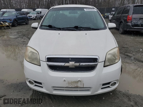 2008 Chevrolet Aveo LT z VIN KL1TG56608B263677, wystawiony jako Copart lot #44495655 z przebiegiem 131 918 mil mil oraz Szkoda całkowita • Salvage title. Historia ofert i sprzedaży dostępna na DreamBid. Obrazek 5.