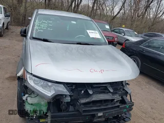 2020 Mitsubishi Outlander ES z VIN JA4AZ3A32LZ026792, wystawiony jako IAAI lot #41907596 z przebiegiem 145 638 mil mil oraz . Historia ofert i sprzedaży dostępna na DreamBid. Obrazek 12.