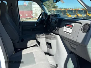2014 Ford Econoline Passenger XL with VIN 1FBNE3BL1EDA64827, listed as a Copart auction lot 48927855 with 102,965 mi miles and Clean title. Bid and sale history available at DreamBid. Image 5.