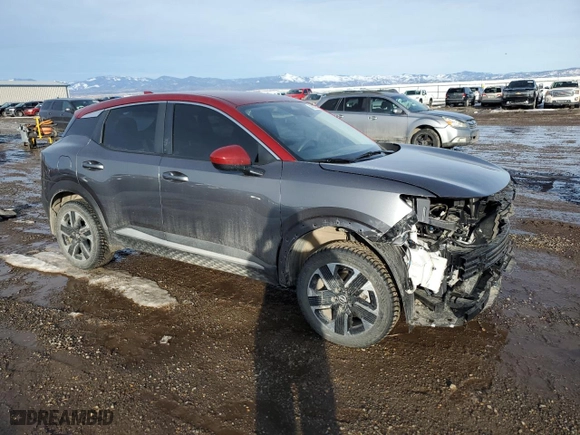 2025 Nissan Kicks SV with VIN 3N8AP6CB6SL321373, listed as a Copart auction lot 43835665 with 5,950 mi miles and Salvage Title. Bid and sale history available at carsss.com. Image 4.
