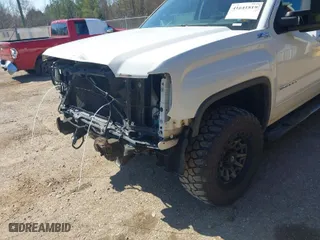 2015 GMC Sierra 1500 SLE with VIN 3GTU2UEC9FG315292, listed as a IAAI auction lot 41641819 with 184,613 mi miles. Bid and sale history available at carsss.com. Image 19.