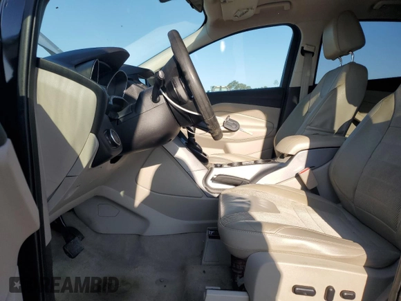 2016 Ford Escape SE with VIN 1FMCU0GX3GUC19201, listed as a Copart auction lot 52415725 with 338,677 mi miles and Clean Title. Bid and sale history available at carsss.com. Image 7.