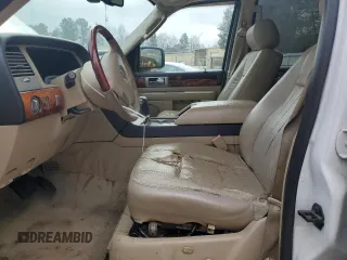 2006 Lincoln Navigator Luxury with VIN 5LMFU28556LJ01853, listed as a Copart auction lot 85829494 with 160,523 mi miles and Clean Title. Bid and sale history available at carsss.com. Image 7.
