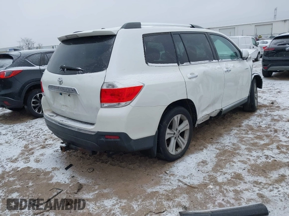 2012 Toyota Highlander Limited with VIN 5TDDK3EH1CS150230, listed as a IAAI auction lot 41227542 with 205,232 mi miles. Bid and sale history available at carsss.com. Image 4.