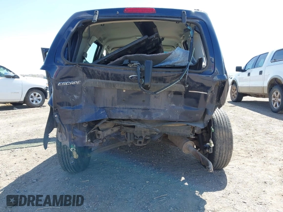 2003 Ford Escape XLS Popular с VIN 1FMYU92143KB89726, выставлен на аукционе IAAI как лот 42002613 с пробегом 95 586 миль миль и . История ставок и продаж доступна на DreamBid. Изображение 6.