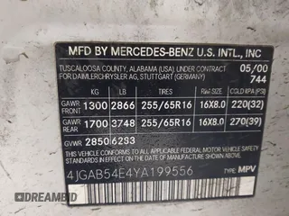 2000 Mercedes-Benz M 320/430/500 with VIN 4JGAB54E4YA199556, listed as a IAAI auction lot 42111380 with 155,061 mi miles and . Bid and sale history available at carsss.com. Image 9.