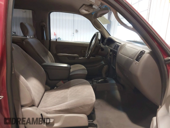 2004 Toyota Tacoma PreRunner z VIN 5TEGN92N04Z382355, wystawiony jako IAAI lot #41742140 z przebiegiem 235 987 mil mil oraz . Historia ofert i sprzedaży dostępna na DreamBid. Obrazek 5.