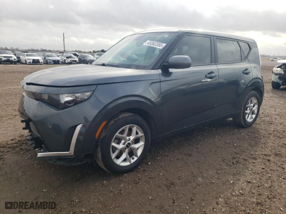 2023 Kia Soul S with VIN KNDJ23AU8P7205827, listed as a Copart auction lot 45362355 with 20,399 mi miles and Salvage Title. Bid and sale history available at carsss.com. Image 1.