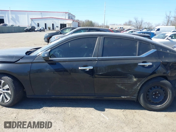 2020 Nissan Altima S z VIN 1N4BL4BV9LC132442, wystawiony jako IAAI lot #41758798 z przebiegiem 75 196 mil mil oraz . Historia ofert i sprzedaży dostępna na DreamBid. Obrazek 13.