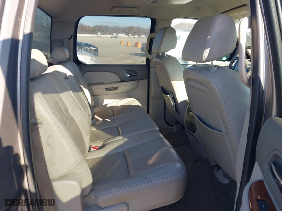 2008 Chevrolet Silverado 1500 LTZ with VIN 3GCEK13M08G164943, listed as a IAAI auction lot 40943708 with 212,496 mi miles. Bid and sale history available at carsss.com. Image 8.
