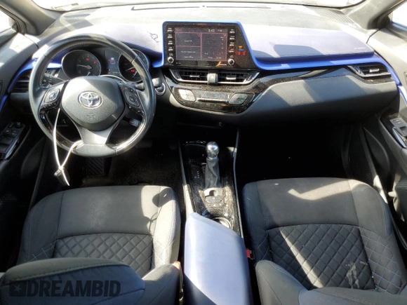 2021 Toyota C-HR LE z VIN NMTKHMBX2MR133802, wystawiony jako Copart lot #54398745 z przebiegiem 152 133 mil mil oraz Szkoda całkowita • Salvage title. Historia ofert i sprzedaży dostępna na DreamBid. Obrazek 8.