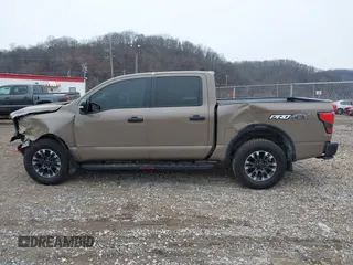 2024 Nissan Titan Pro-4X z VIN 1N6AA1ED0RN114614, wystawiony jako IAAI lot #41548196 z przebiegiem 3 405 mil mil oraz . Historia ofert i sprzedaży dostępna na DreamBid. Obrazek 15.