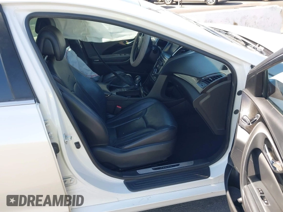 2017 Hyundai Azera Limited z VIN KMHFH4JG9HA579125, wystawiony jako IAAI lot #41718120 z przebiegiem 51 005 mil mil oraz . Historia ofert i sprzedaży dostępna na DreamBid. Obrazek 5.
