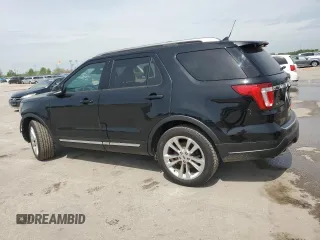 2018 Ford Explorer XLT z VIN 1FM5K7D88JGB97285, wystawiony jako Copart lot #53915735 z przebiegiem 116 397 mil mil oraz Czysty tytuł • Clean title. Historia ofert i sprzedaży dostępna na DreamBid. Obrazek 2.