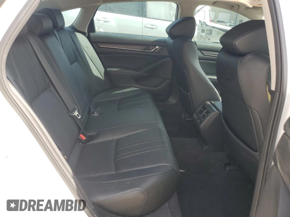 2022 Honda Accord Touring with VIN 1HGCV3F90NA022332, listed as a Copart auction lot 49904235 with 31,538 mi miles and Clean title. Bid and sale history available at DreamBid. Image 10.