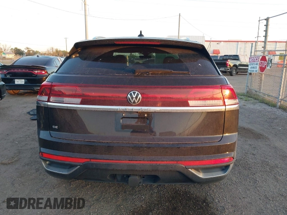 2024 Volkswagen Atlas SE with VIN 1V2JE2CA1RC235989, listed as a IAAI auction lot 41079770 with 9,723 mi miles and . Bid and sale history available at DreamBid. Image 16.
