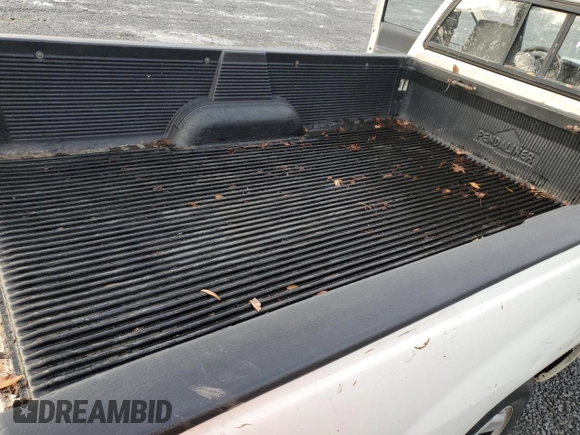 1995 Toyota T100 with VIN JT4UD10D6S0006919, listed as a Copart auction lot 85435184 with 262,173 mi miles and Salvage Title. Bid and sale history available at carsss.com. Image 10.