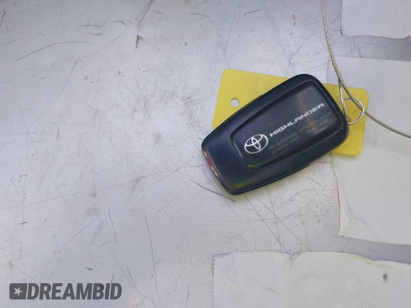 2021 Toyota Highlander L with VIN 5TDZZRAH3MS523182, listed as a IAAI auction lot 42052236 with 62,721 mi miles and . Bid and sale history available at DreamBid. Image 11.