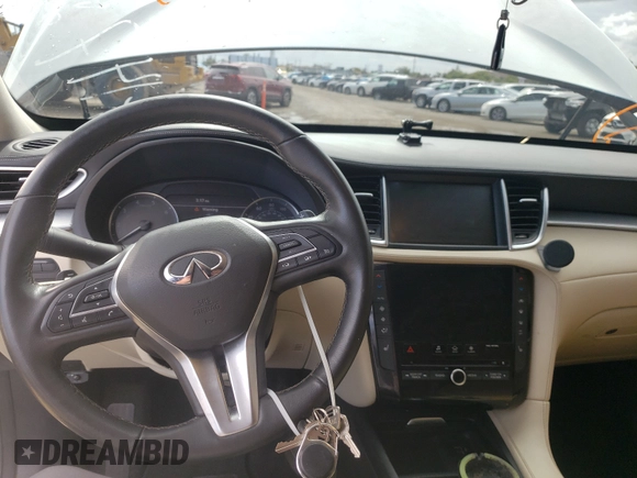 2019 Infiniti QX50 Luxe with VIN 3PCAJ5M13KF137147, listed as a Copart auction lot 64635424 with 30,857 mi miles and Clean Title. Bid and sale history available at DreamBid. Image 9.