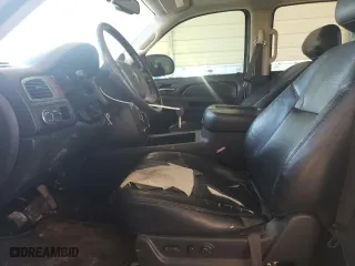 2013 Chevrolet Avalanche LTZ with VIN 3GNMCGE09DG328150, listed as a Copart auction lot 42457295 with 178,345 mi miles and Salvage Title. Bid and sale history available at carsss.com. Image 7.
