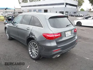 2018 Mercedes-Benz GLC 300 z VIN WDC0G4JB5JV045226, wystawiony jako IAAI lot #42420616 z przebiegiem 75 577 mil mil oraz . Historia ofert i sprzedaży dostępna na DreamBid. Obrazek 3.