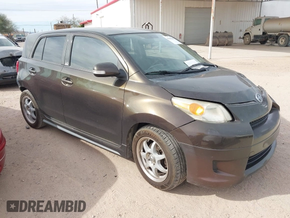 2011 Scion xD z VIN JTKKU4B45B1010646, wystawiony jako IAAI lot #41603197 z przebiegiem 144 218 mil mil oraz . Historia ofert i sprzedaży dostępna na DreamBid. Obrazek 1.
