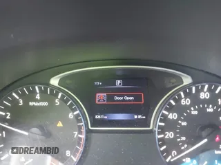 2017 Nissan Altima SV with VIN 1N4AL3AP4HC254822, listed as a IAAI auction lot 42490531 with 82,611 mi miles and . Bid and sale history available at DreamBid. Image 7.