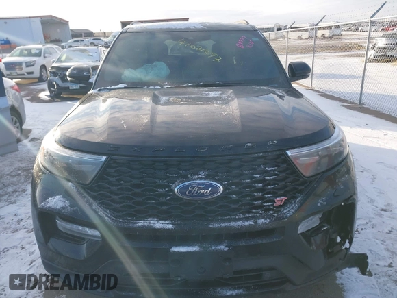 2024 Ford Explorer ST with VIN 1FM5K8GC4RGA14711, listed as a IAAI auction lot 41071097 with 14,988 mi miles. Bid and sale history available at carsss.com. Image 12.