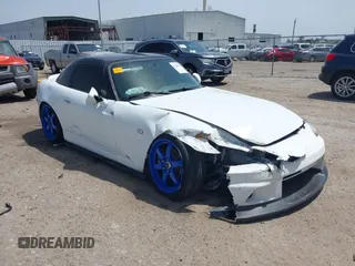 2002 Honda S2000 z VIN JHMAP11402T000717, wystawiony jako IAAI lot #42249259 z przebiegiem 174 856 mil mil oraz . Historia ofert i sprzedaży dostępna na DreamBid. Obrazek 1.