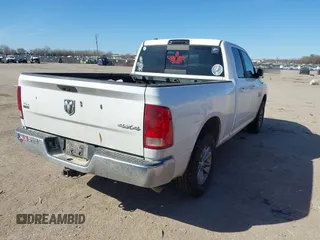 2014 Ram 1500 Big Horn z VIN 1C6RR7GG7ES104383, wystawiony jako IAAI lot #41690102 z przebiegiem 161 883 mil mil oraz . Historia ofert i sprzedaży dostępna na DreamBid. Obrazek 4.