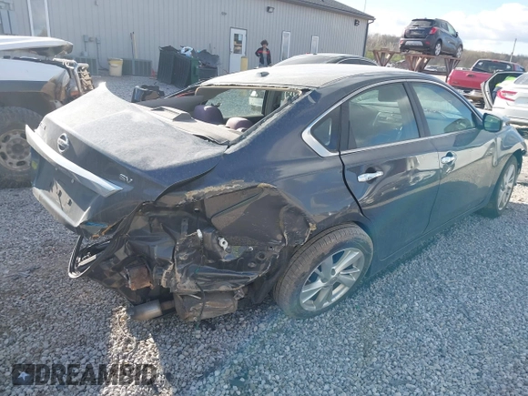 2013 Nissan Altima SV with VIN 1N4AL3AP2DC165065, listed as a IAAI auction lot 42040717 with 142,996 mi miles and . Bid and sale history available at carsss.com. Image 4.