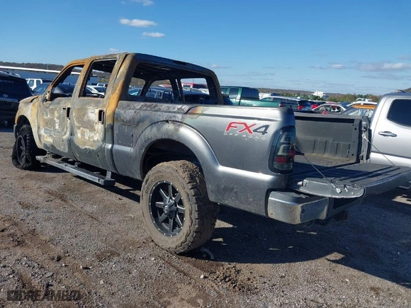 2015 Ford Super Duty F-250 SRW Lariat with VIN 1FT7W2BT4FEC62356, listed as a IAAI auction lot 40819061 with 1 mi miles. Bid and sale history available at carsss.com. Image 3.