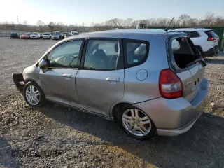 2007 Honda Fit Sport with VIN JHMGD38647S039460, listed as a Copart auction lot 44003934 with 165,688 mi miles and Salvage Title. Bid and sale history available at carsss.com. Image 2.