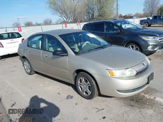 2004 Saturn ION with VIN 1G8AJ52F44Z182457, listed as a IAAI auction lot 41955387 with 226,414 mi miles. Bid and sale history available at carsss.com. Image 1.