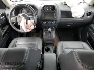 2015 Jeep Patriot High Altitude z VIN 1C4NJPFA8FD296253, wystawiony jako Copart lot #60509905 z przebiegiem Nie podano mil oraz Czysty tytuł • Clean title. Historia ofert i sprzedaży dostępna na DreamBid. Obrazek 8.