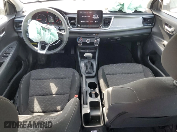 2023 Kia Rio S z VIN 3KPA24AD1PE597734, wystawiony jako Copart lot #49138195 z przebiegiem 11 796 mil mil oraz Szkoda całkowita • Salvage title. Historia ofert i sprzedaży dostępna na DreamBid. Obrazek 8.