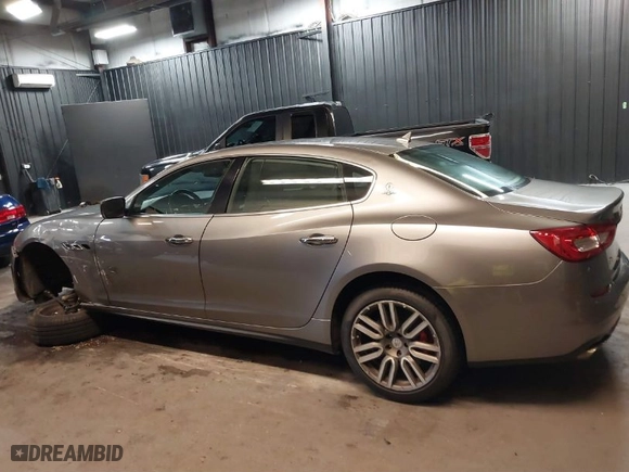 2015 Maserati Quattroporte S Q4 with VIN ZAM56RRAXF1158381, listed as a IAAI auction lot 39717772 with NaN miles. Bid and sale history available at carsss.com. Image 15.