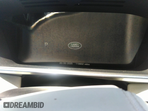 2014 Land Rover Range Rover HSE with VIN SALGS2WF3EA136133, listed as a IAAI auction lot 42321815 with 119,902 mi miles and . Bid and sale history available at DreamBid. Image 15.