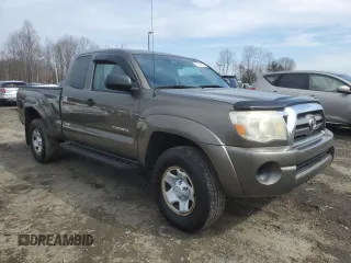2010 Toyota Tacoma with VIN 5TEUX4EN3AZ726638, listed as a Copart auction lot 47701515 with 247,720 mi miles and Clean Title. Bid and sale history available at carsss.com. Image 4.