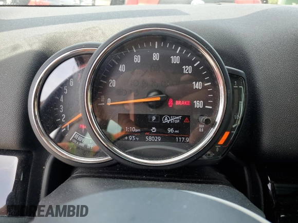 2019 MINI Countryman Cooper with VIN WMZYV5C51K3F58680, listed as a Copart auction lot 67230974 with 58,029 mi miles and Salvage Title. Bid and sale history available at carsss.com. Image 9.