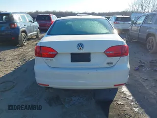 2013 Volkswagen Jetta Sedan S with VIN 3VW2K7AJ6DM310317, listed as a IAAI auction lot 41682913 with 124,775 mi miles. Bid and sale history available at carsss.com. Image 16.