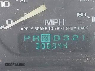 2000 Chevrolet Silverado 1500 with VIN 1GCEC14V2YE369725, listed as a IAAI auction lot 42088751 with 390,344 mi miles and . Bid and sale history available at DreamBid. Image 12.