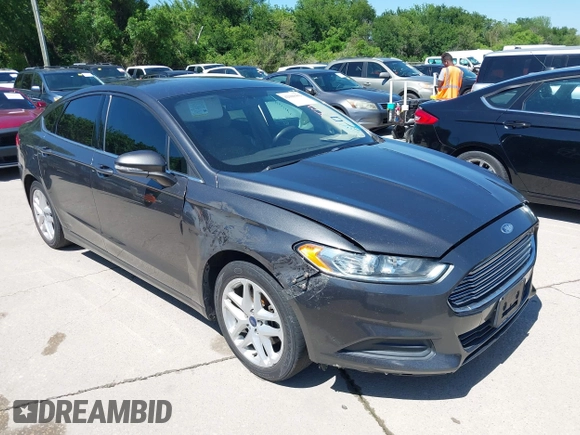 2015 Ford Fusion SE with VIN 3FA6P0H77FR160172, listed as a IAAI auction lot 42088402 with 175,360 mi miles. Bid and sale history available at carsss.com. Image 1.