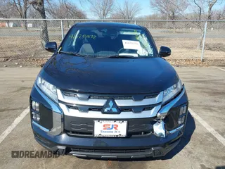 2024 Mitsubishi Outlander S z VIN JA4ARUAU2RU022164, wystawiony jako IAAI lot #41675372 z przebiegiem 401 mil mil oraz . Historia ofert i sprzedaży dostępna na DreamBid. Obrazek 12.