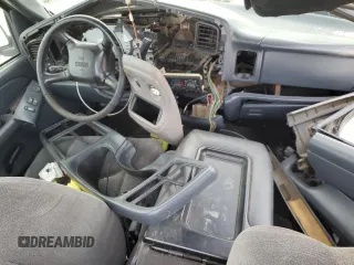 1999 GMC New Sierra 1500 SLE with VIN 1GTEC14T1XZ537103, listed as a Copart auction lot 81830714 with 398,610 mi miles and Salvage Title. Bid and sale history available at carsss.com. Image 8.