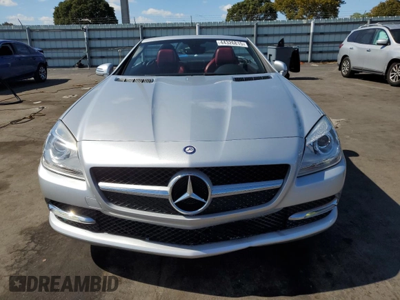 2015 Mercedes-Benz SLK 250 z VIN WDDPK4HA9FF103541, wystawiony jako Copart lot #44326815 z przebiegiem 34 522 mil mil oraz Nie do naprawy • Non repairable. Historia ofert i sprzedaży dostępna na DreamBid. Obrazek 5.