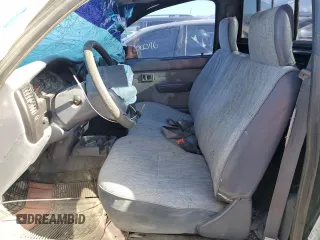 1999 Toyota Tacoma z VIN 4TANL42N3XZ501186, wystawiony jako Copart lot #50843715 z przebiegiem 323 347 mil mil oraz Nie do naprawy • Non repairable. Historia ofert i sprzedaży dostępna na DreamBid. Obrazek 7.