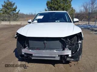 2024 Audi Q5 Premium z VIN WA1ABAFY2R2142122, wystawiony jako IAAI lot #41848621 z przebiegiem 4 334 mil mil oraz . Historia ofert i sprzedaży dostępna na DreamBid. Obrazek 12.