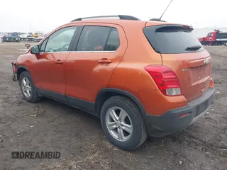 2016 Chevrolet Trax LT z VIN KL7CJLSB2GB659803, wystawiony jako IAAI lot #41576893 z przebiegiem 107 337 mil mil oraz . Historia ofert i sprzedaży dostępna na DreamBid. Obrazek 3.